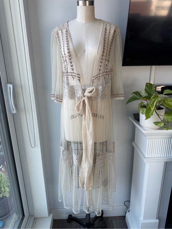 Summer of love Other - Sheer Embroidered Tie-Waist Robe in Cream